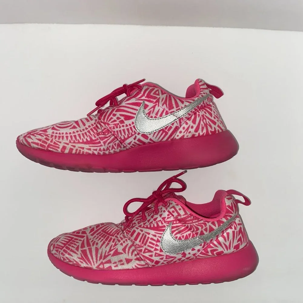 NIKE Roshe Run Shoes‎